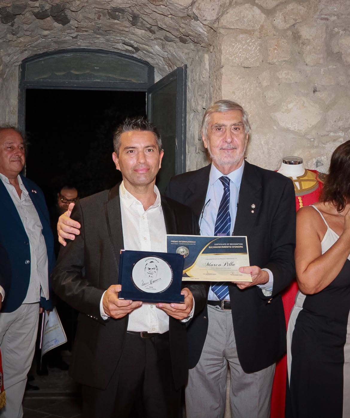 Marco Pilla riceve il Premio Caruso: un riconoscimento al merito per il suo percorso artistico e culturale